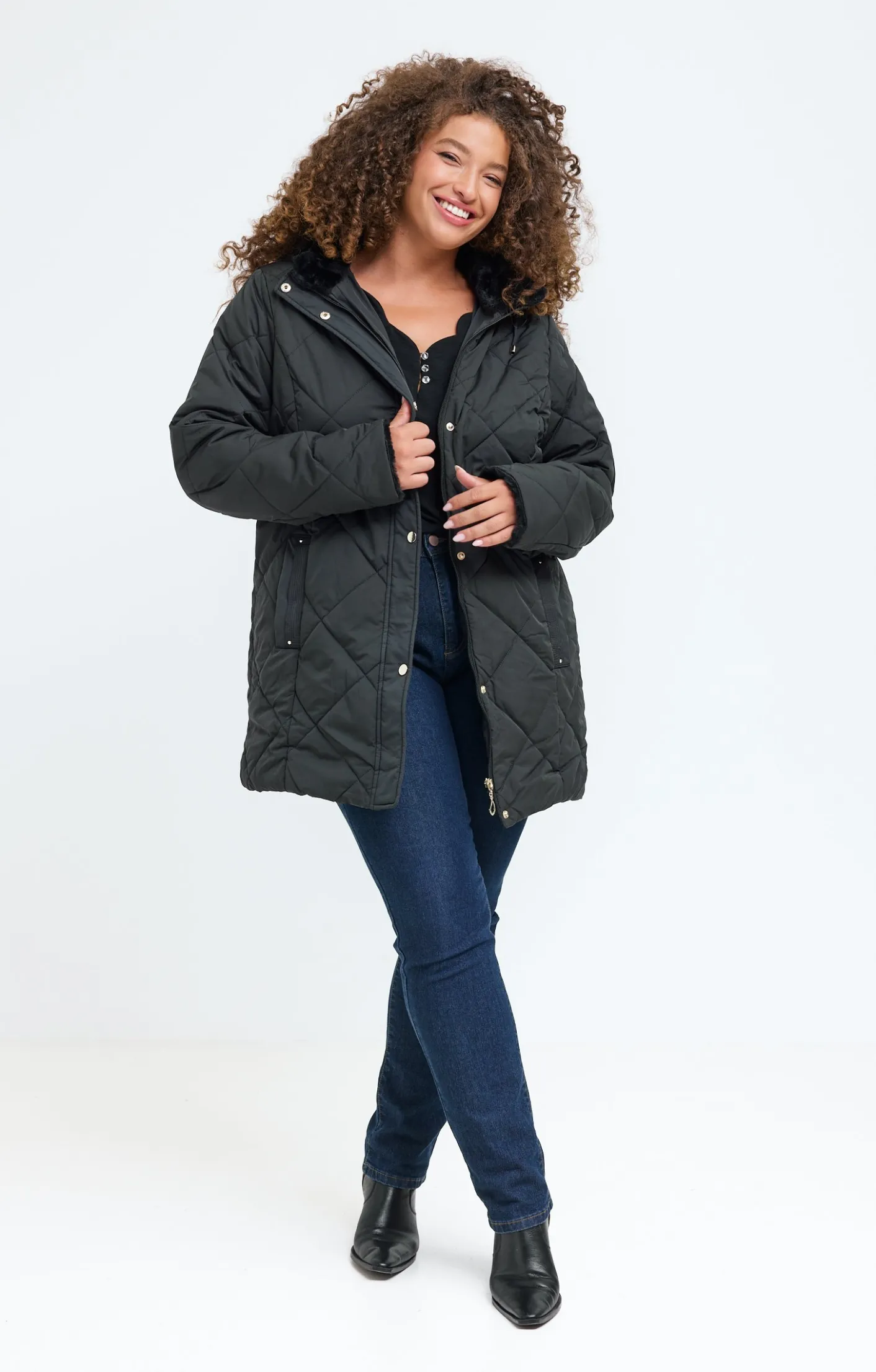 Toscane Boutique Doudoune avec capuche et fausse fourrure| Parkas & Impers