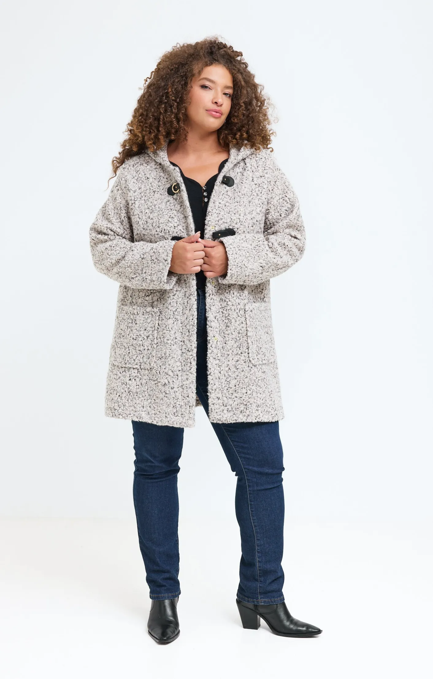 Toscane Boutique Manteau à capuche en bouclette| Manteaux