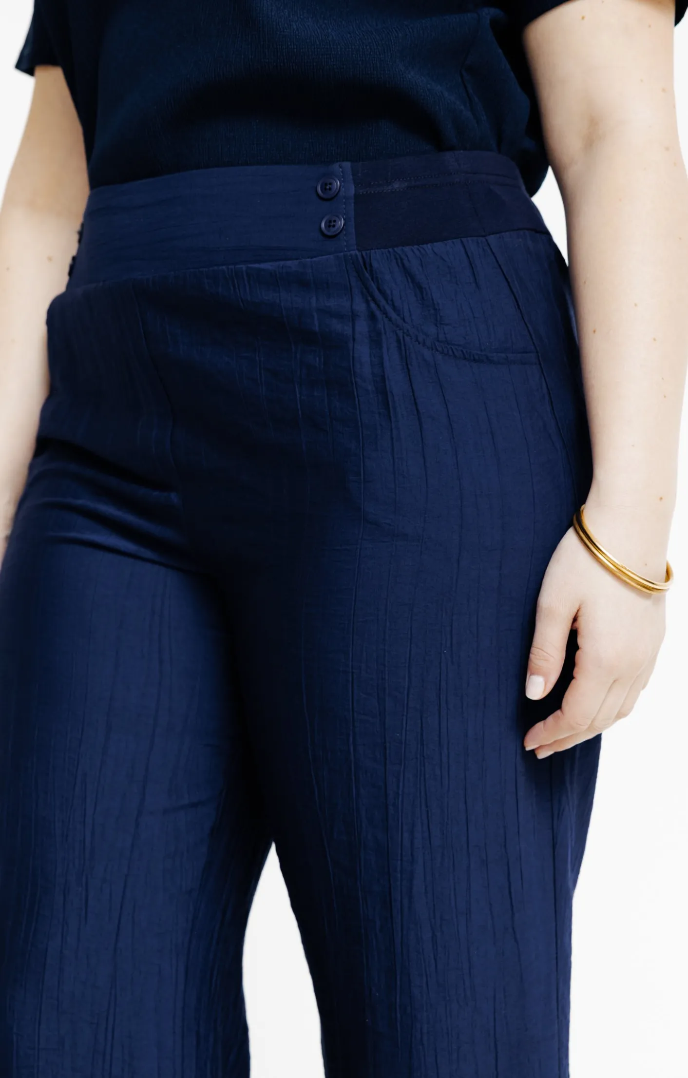 Toscane Boutique Pantacourt boule tissu texturé| Pantalons