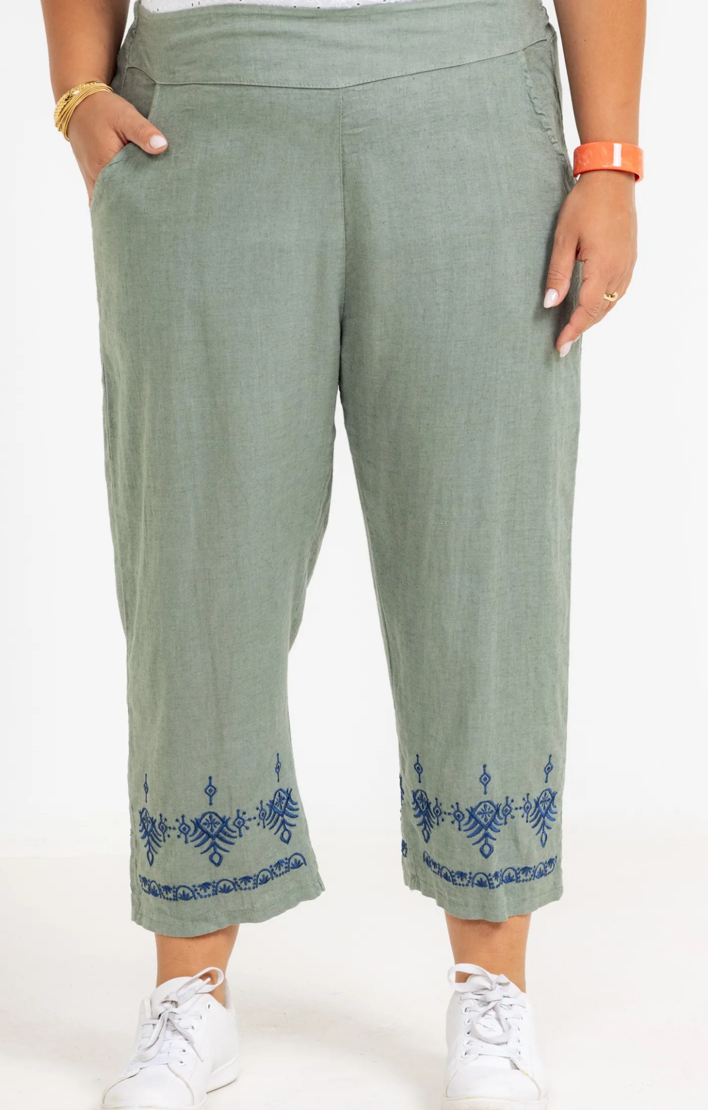 Toscane Boutique Pantacourt lin viscose brodé| Pantalons
