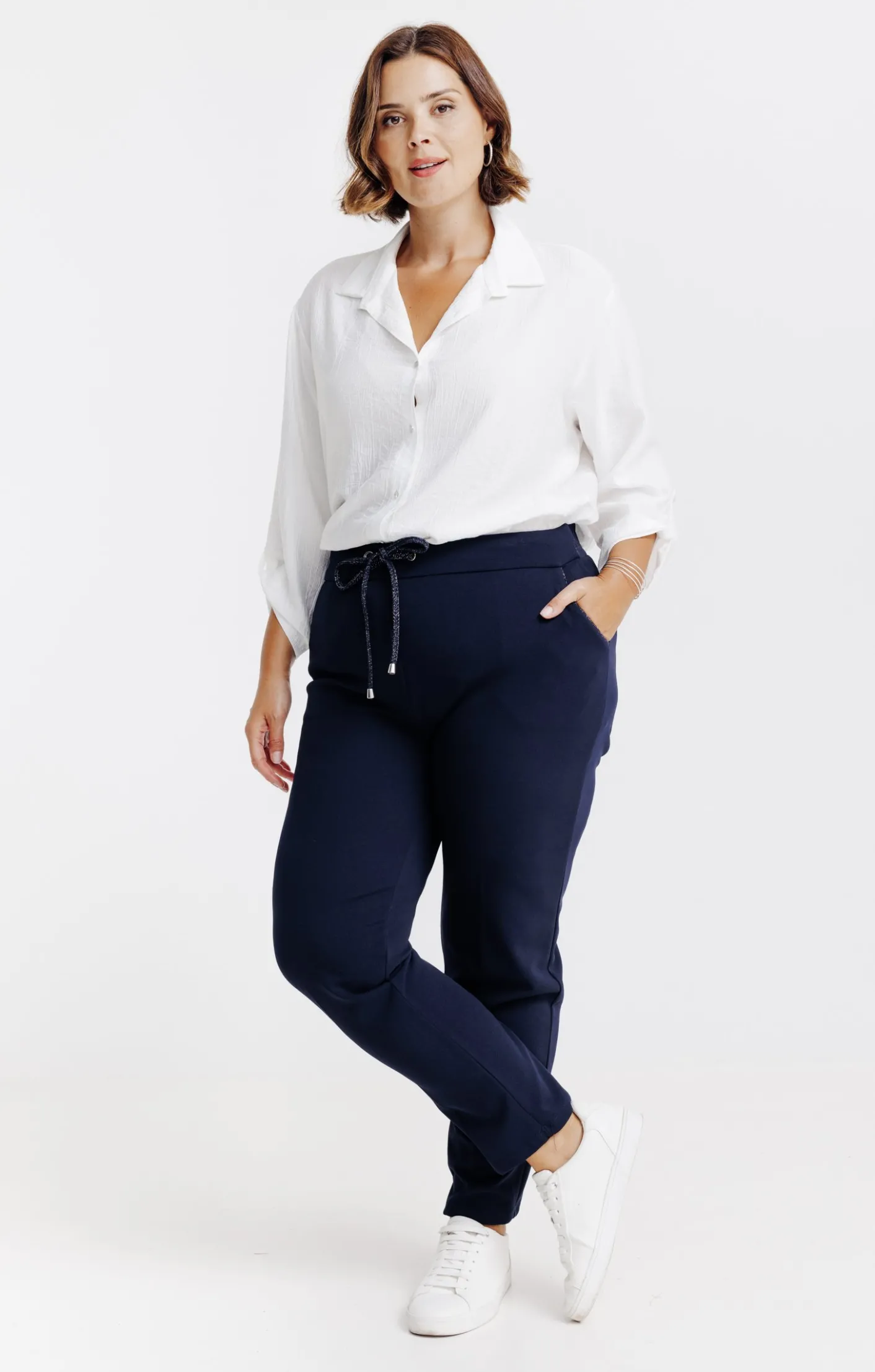 Toscane Boutique Pantalon droit forme jogging brillant| Pantalons