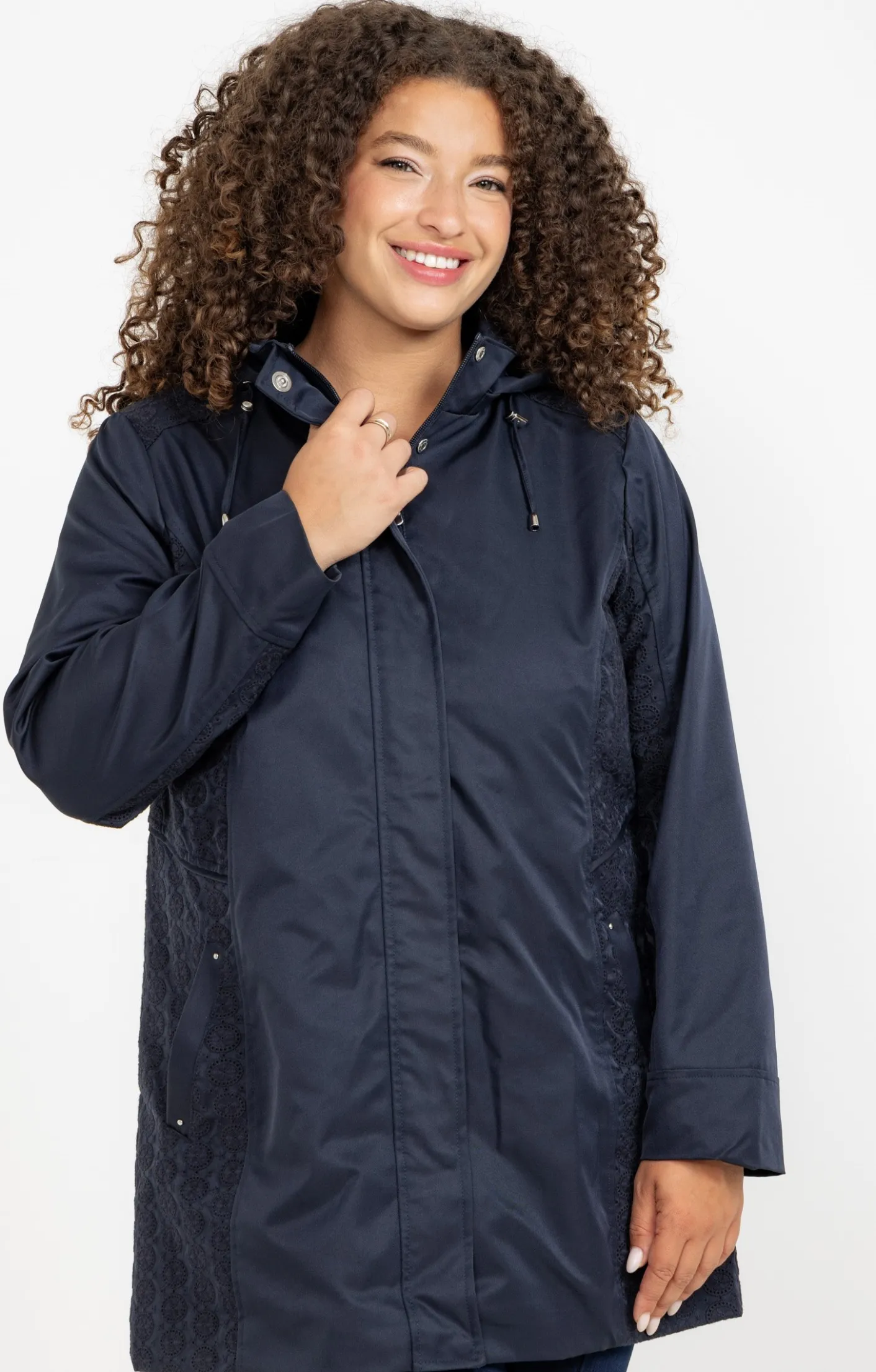 Toscane Boutique Parka légère avec broderies anglaises| Parkas & Impers