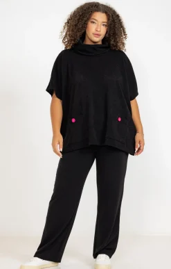 Toscane Boutique Poncho à poches et boutons colorés| Pulls & Cardigans