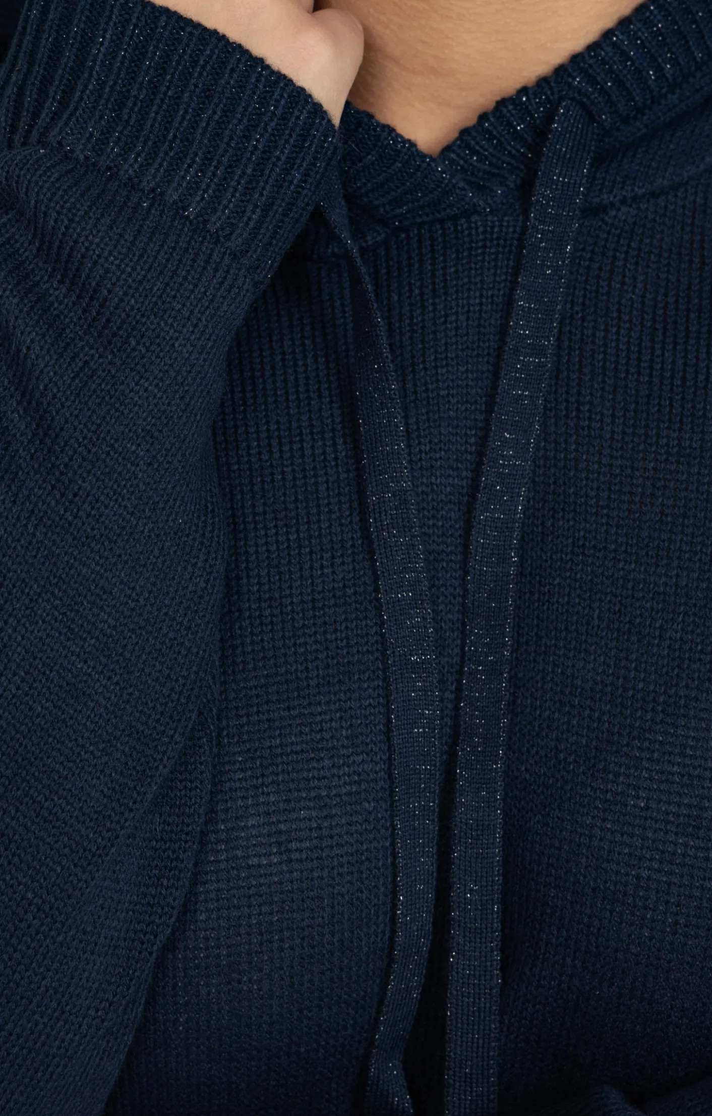 Toscane Boutique Pull à capuche avec détails lurex| Pulls & Cardigans