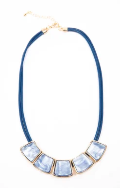Toscane Boutique Ras-de-cou carré| Accessoires