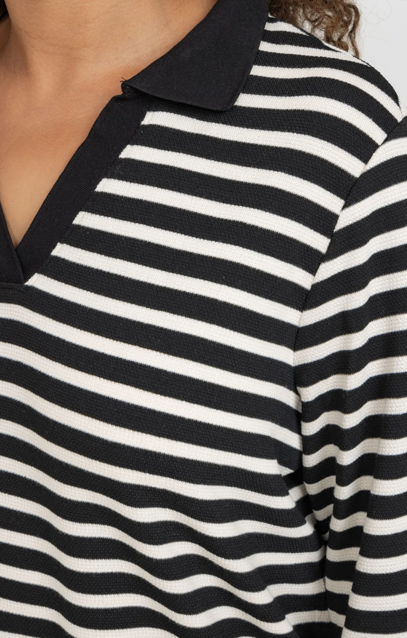 Toscane Boutique Tee-shirt forme polo rayé| Tee-shirts