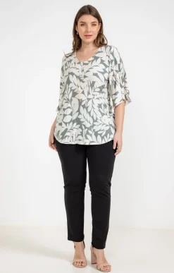Toscane Boutique Tee-shirt forme poncho col V et collier| Tee-shirts