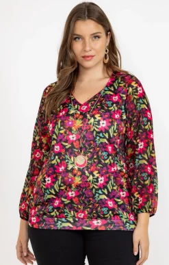Toscane Boutique Tee-shirt imprimé à fleurs et collier| Tee-shirts
