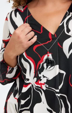 Toscane Boutique Tee-shirt imprimé fleuri et collier| Tee-shirts