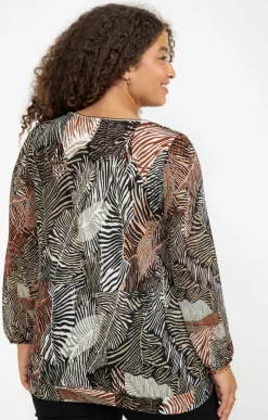 Toscane Boutique Tee-shirt imprimé végétal et collier| Tee-shirts