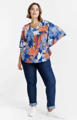 Toscane Boutique Tee-shirt poncho imprimé avec collier| Tee-shirts