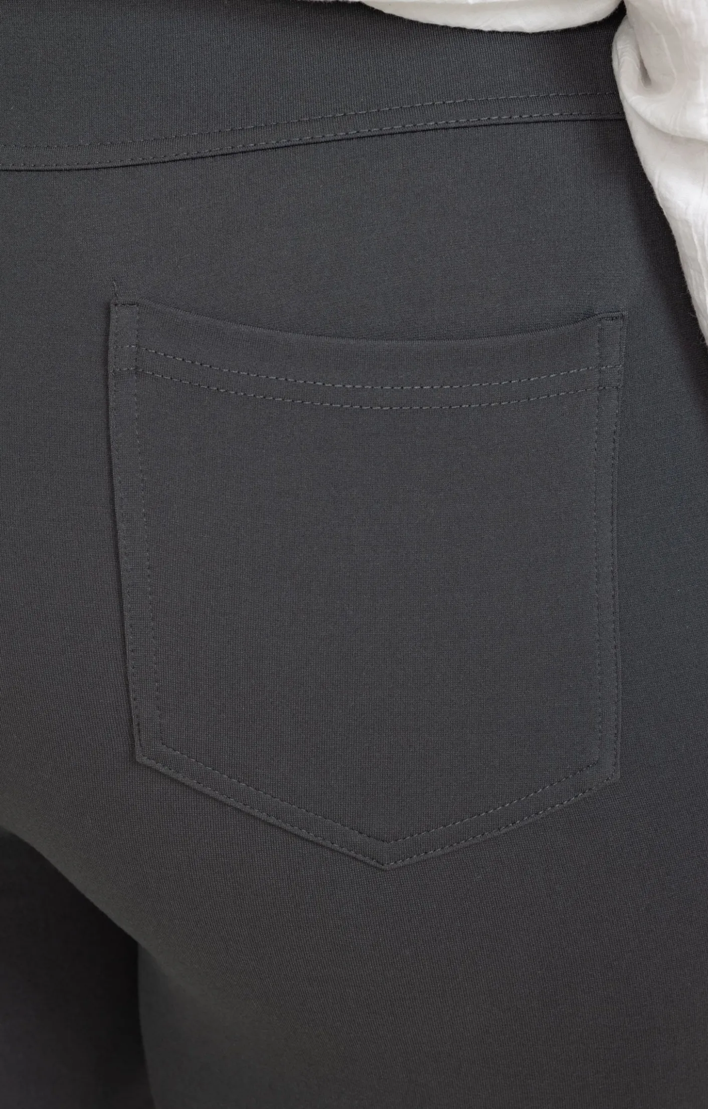 Toscane Boutique Tregging en maille poche décorée| Pantalons