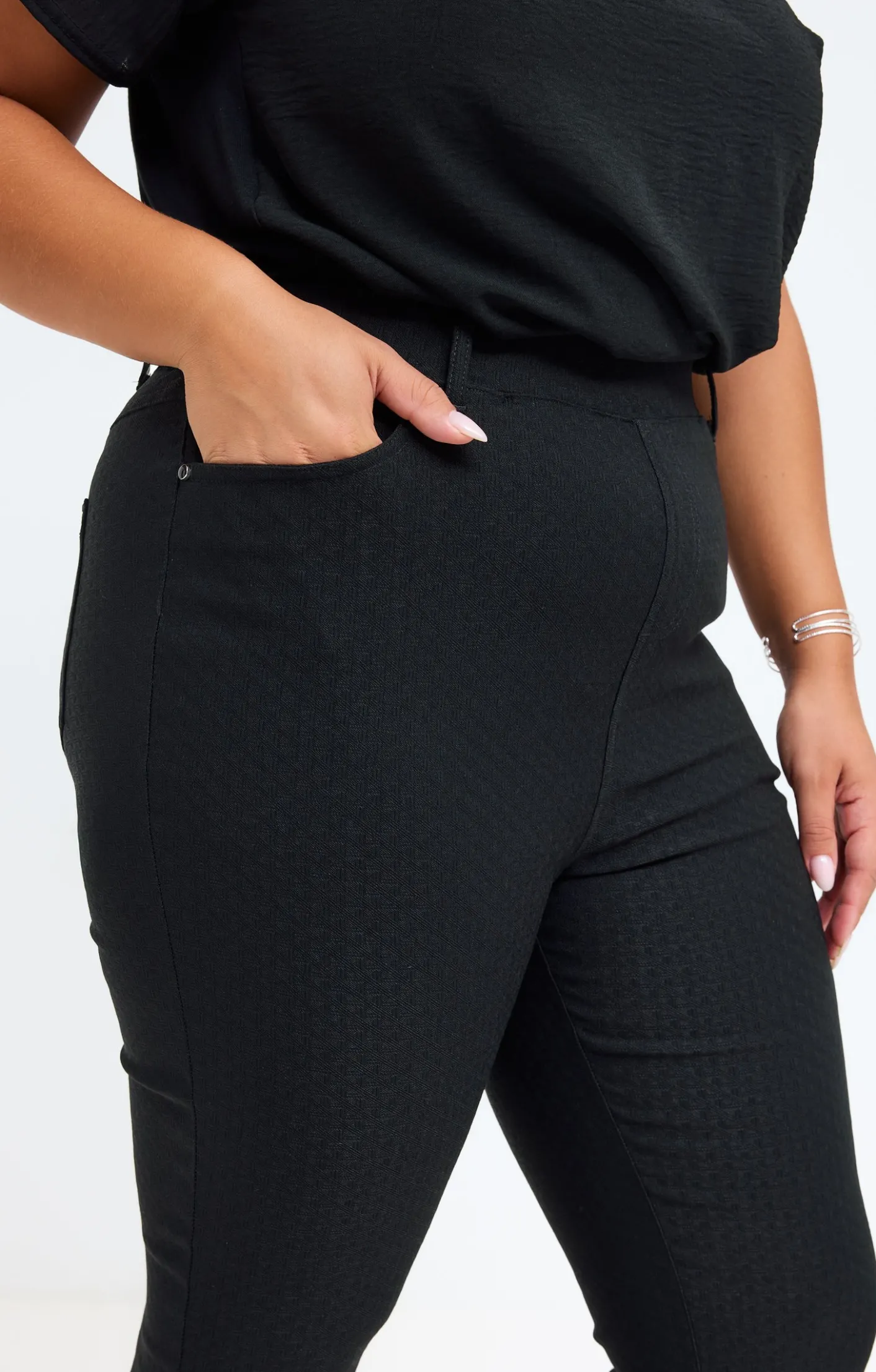 Toscane Boutique Tregging uni reliéfé damier| Pantalons